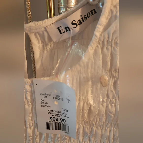 White - Picture 2 of 7